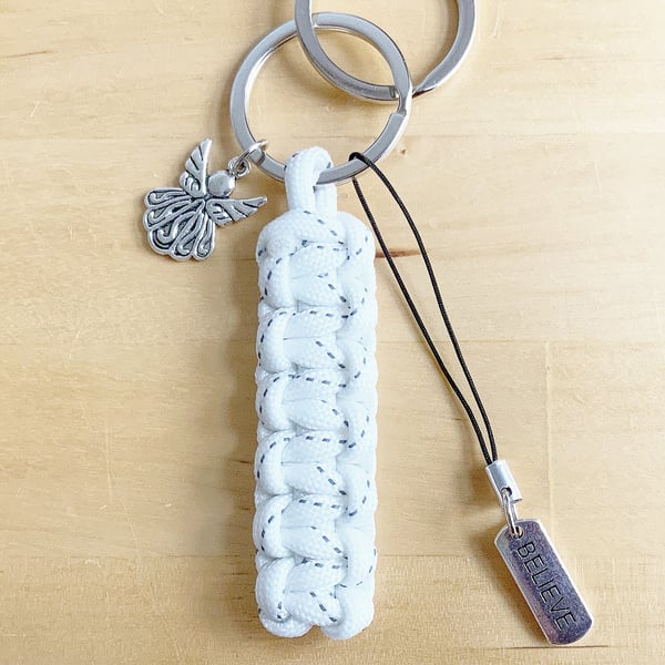 Angel Keyring. Paracord Keyring. White Keyring. Guardian Angel. Christmas Angel.