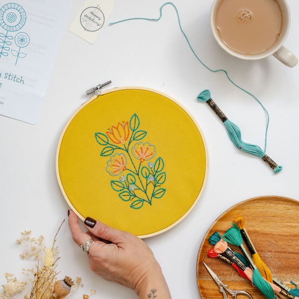 Summer Bloom Embroidery Kit