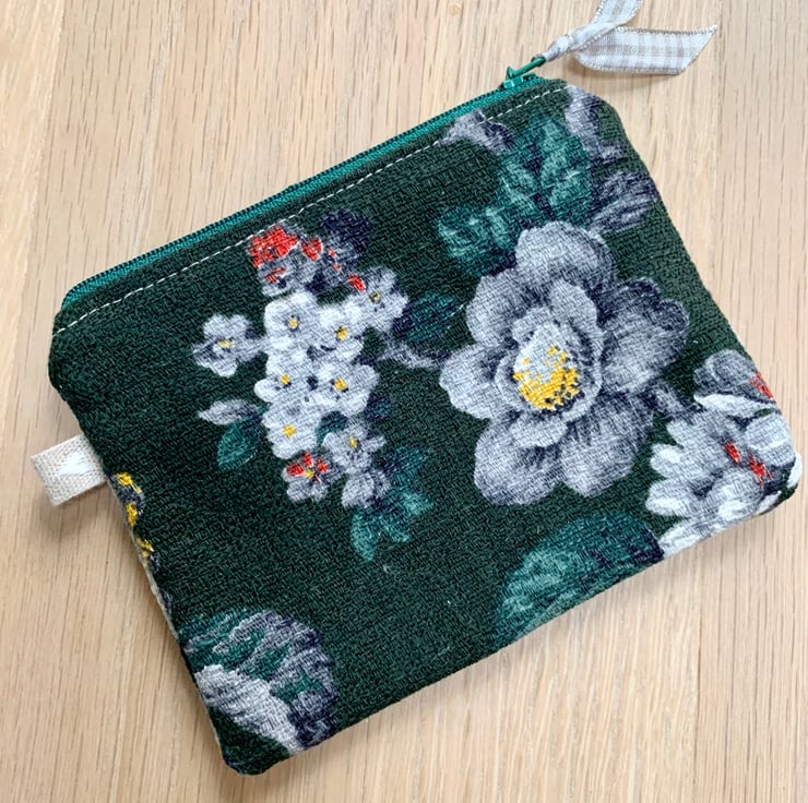 Green - Handmade Quilted Cotton Coin Pouch 34