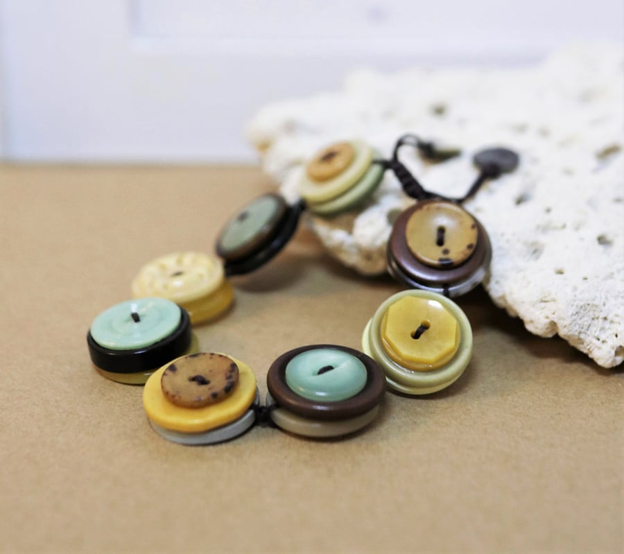 Autumn leaves color theme - Vintage Button Adjustable Bracelet