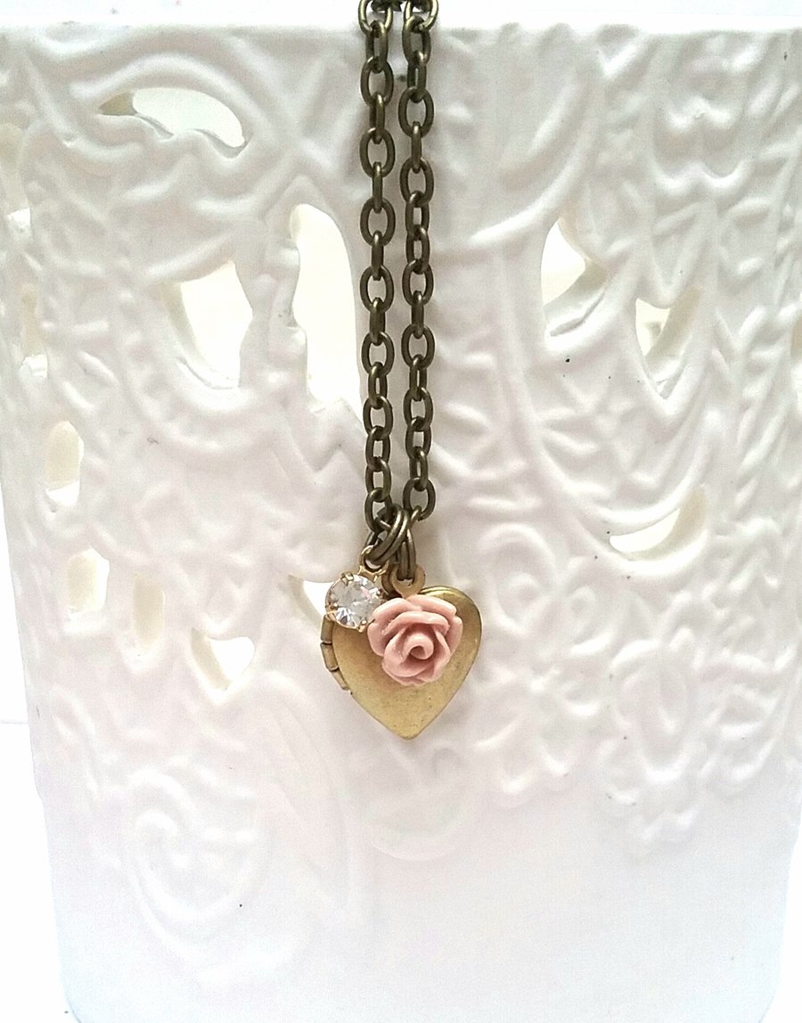 Dainty Heart Locket Necklace 