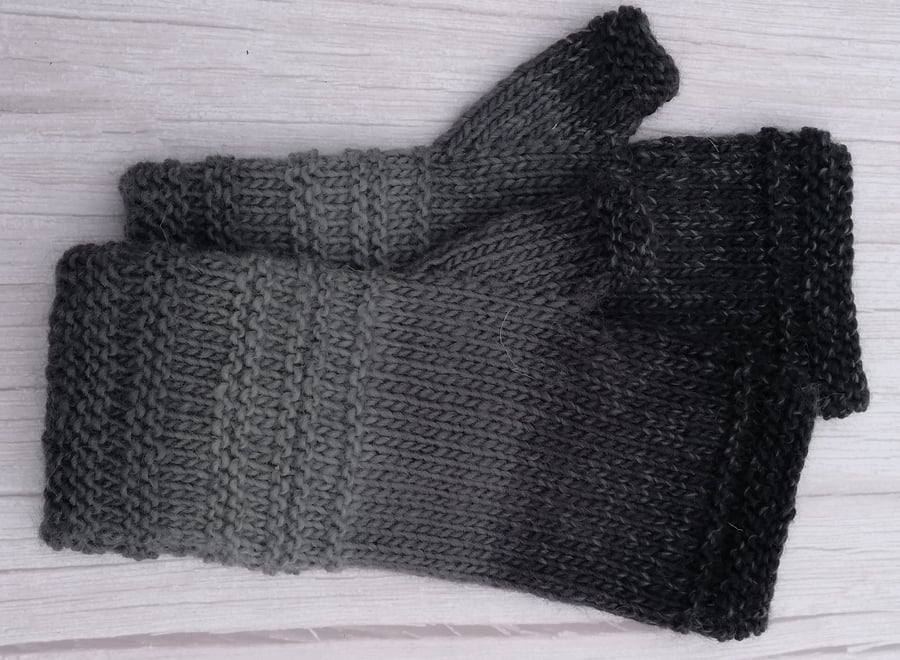 Wool Fingerless Gloves 'Welsh Slate'