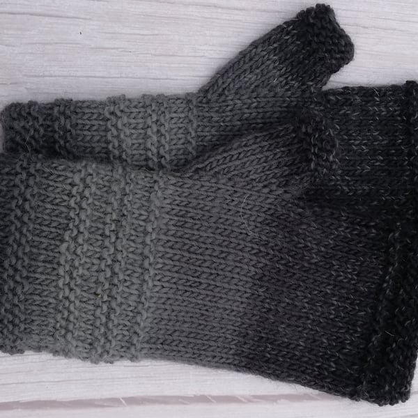 Wool Fingerless Gloves 'Welsh Slate'