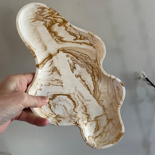 Eco-Resin Wavy Display Tray, Marble Trinket Catch-All Dish, Neutral Home Decor