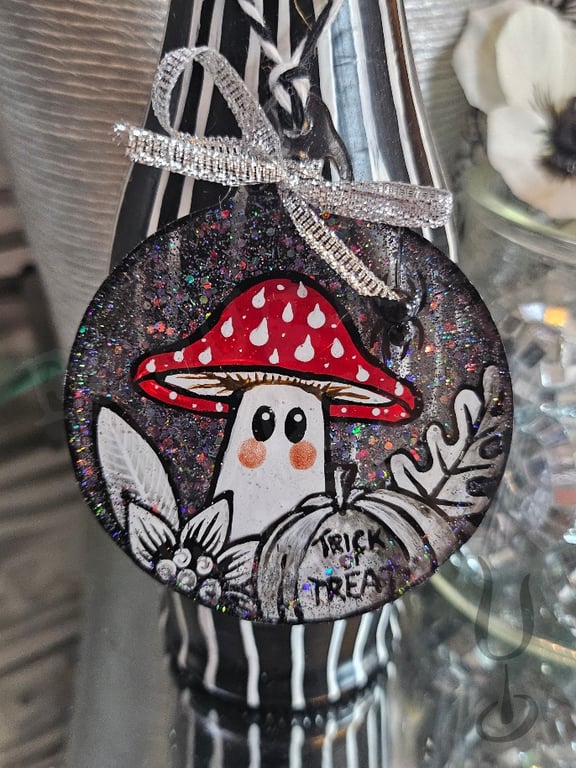 Toadstool decoration- handpainted toadstool set in resin