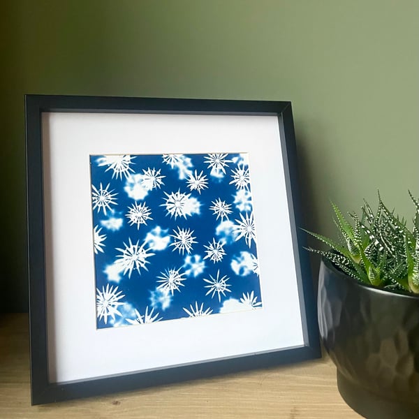 Repeating pattern - astrantia