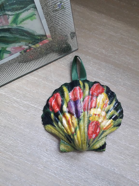 Tulips handpainted king scallop shell wall art