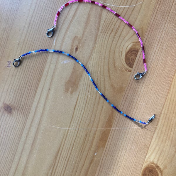 Cute glass bead bracelet 