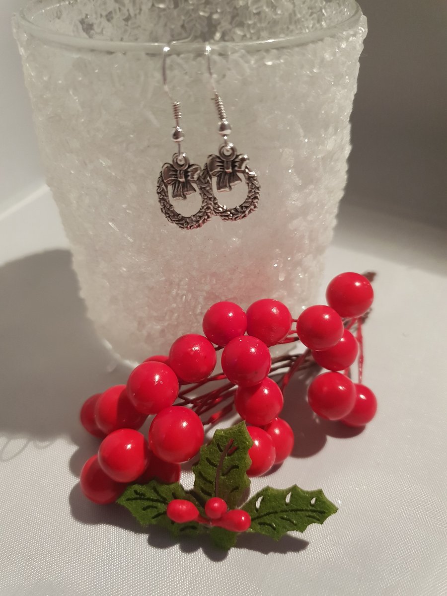 Christmas wreath earrings 