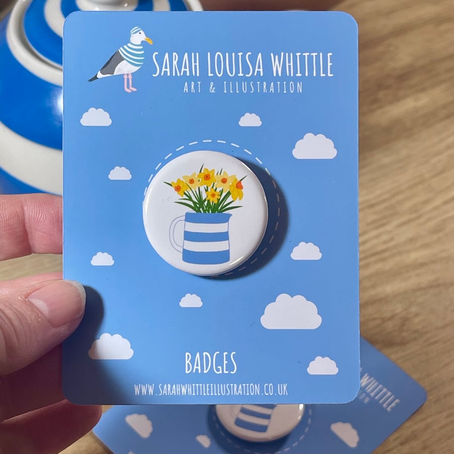Daffodils in a Cornishware Jug Button Badge - Cornish Gifts