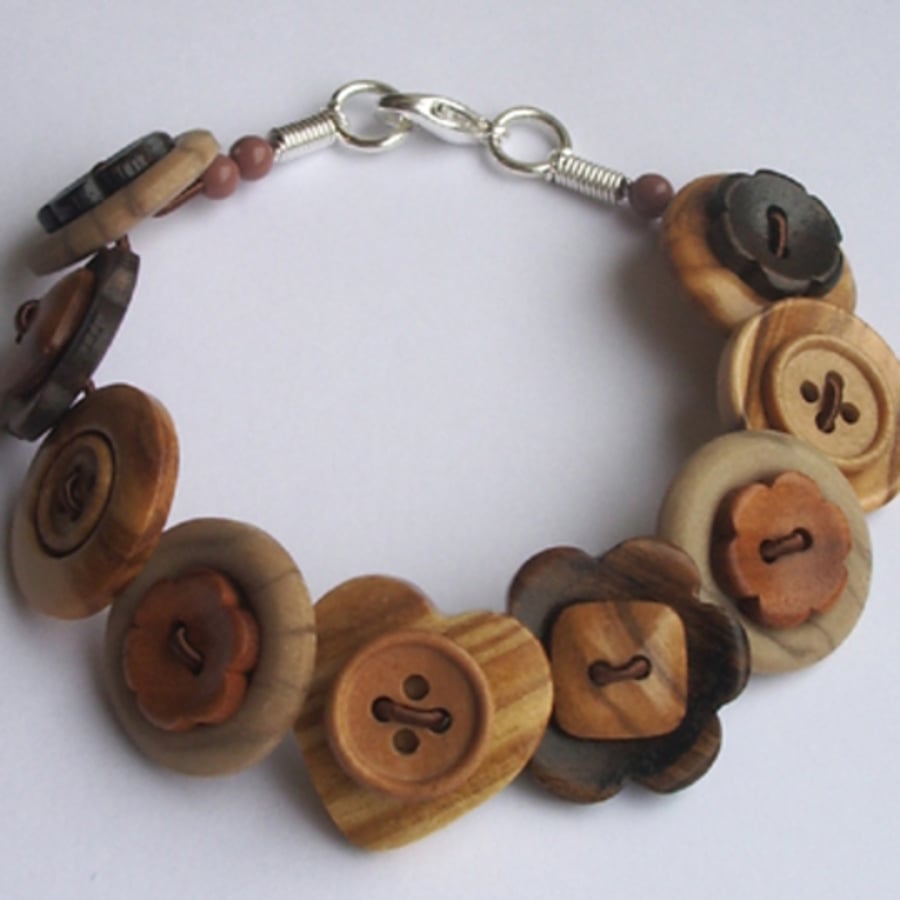 Wooden button bracelet