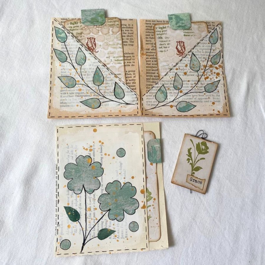 Junk Journal Ephemera Set: Book Page Pockets with Journaling Cards – Green