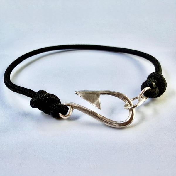Fish hook bracelet 