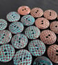 18mm 28L Italian 1980's vintage Snakeskin effect buttons in 2 Rare colours - Image 2