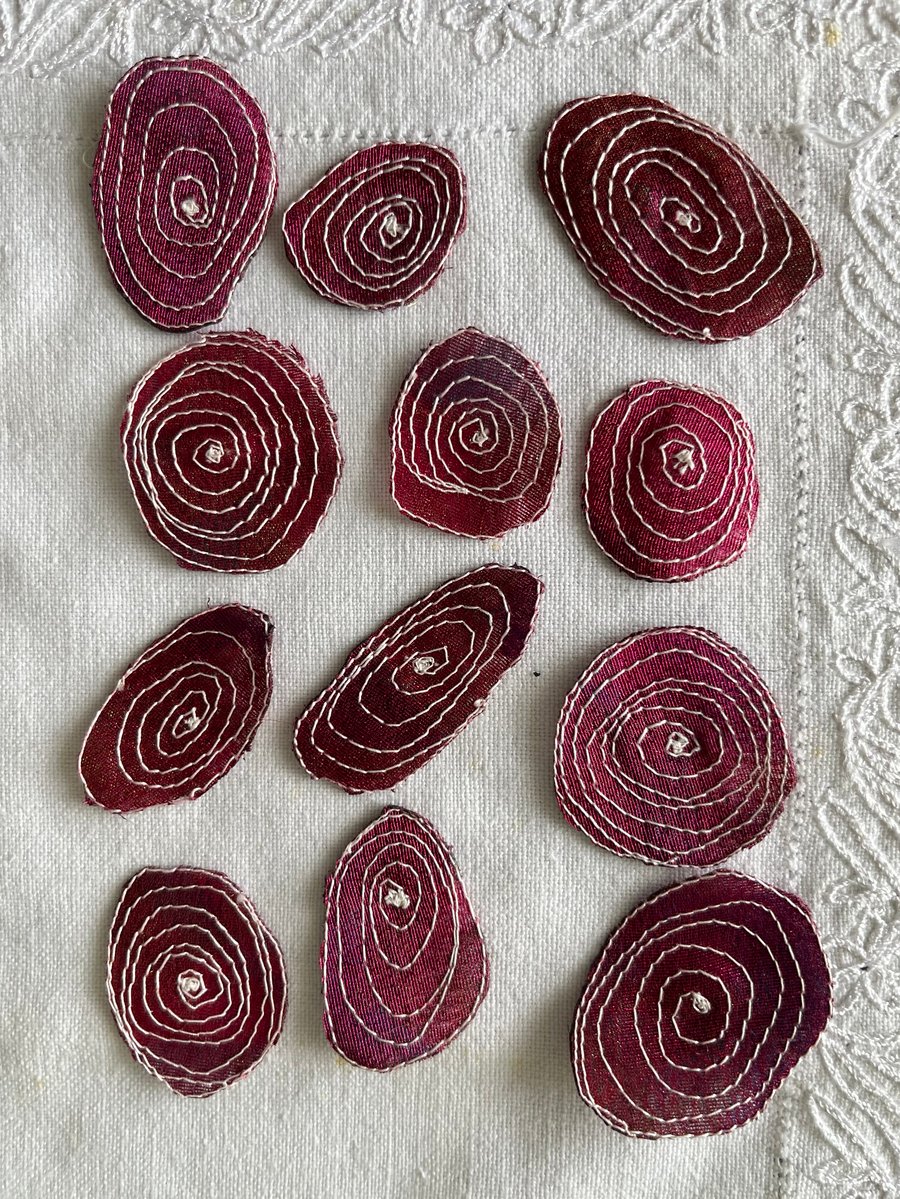 12 Free Motion Embroidery Spiral  Embellishments Card Making 