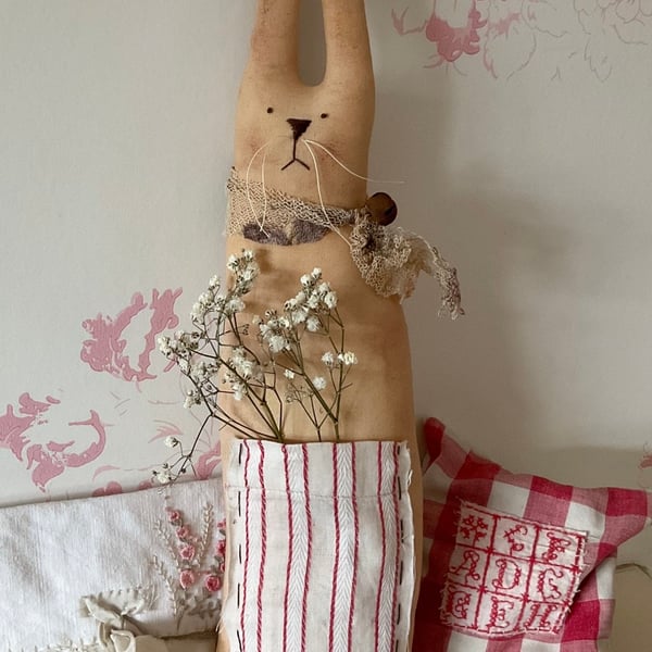 Rustic Primitive Bunny