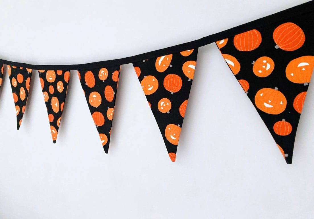Orange Pumpkins Cotton Fabric Bunting: Halloween decor.