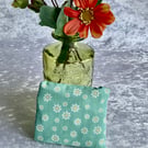 ECO COTTON FOLD AWAY POCKET SHOPPING BAG REUSABLE GIFT in GREEN & DAISIES
