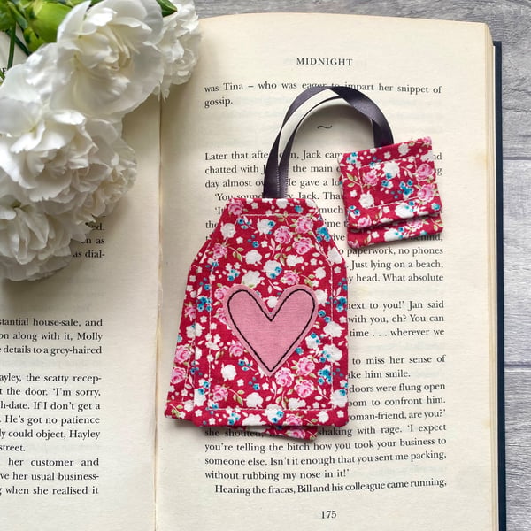 Tea bag bookmark