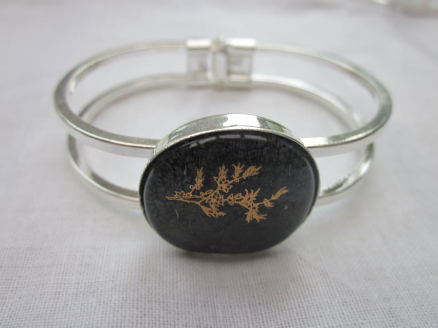 Handmade fused glass bangle - Dark Wildflower