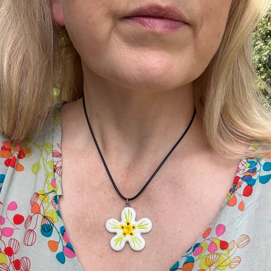 Glazed porcelain flower pendant 1