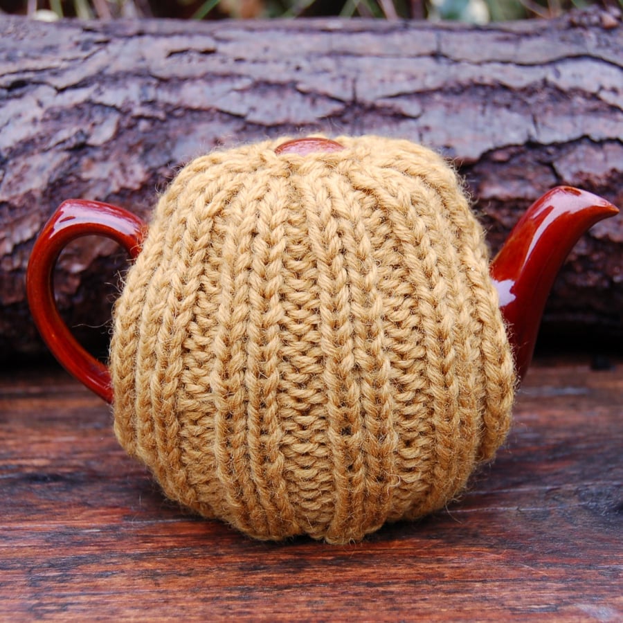 Knitted tea cosy, ribbed pattern,  wool yarn  - for a tea for one teapot
