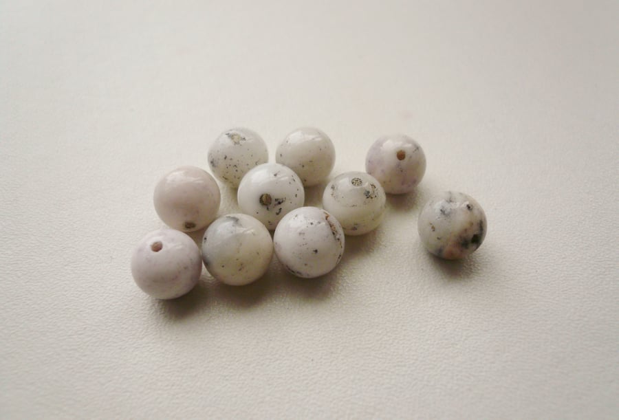 10 Round Lepidolite Beads