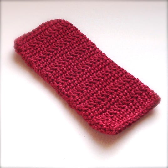 Crochet Mobile iPhone 5 Sock in Deep Ruby Red