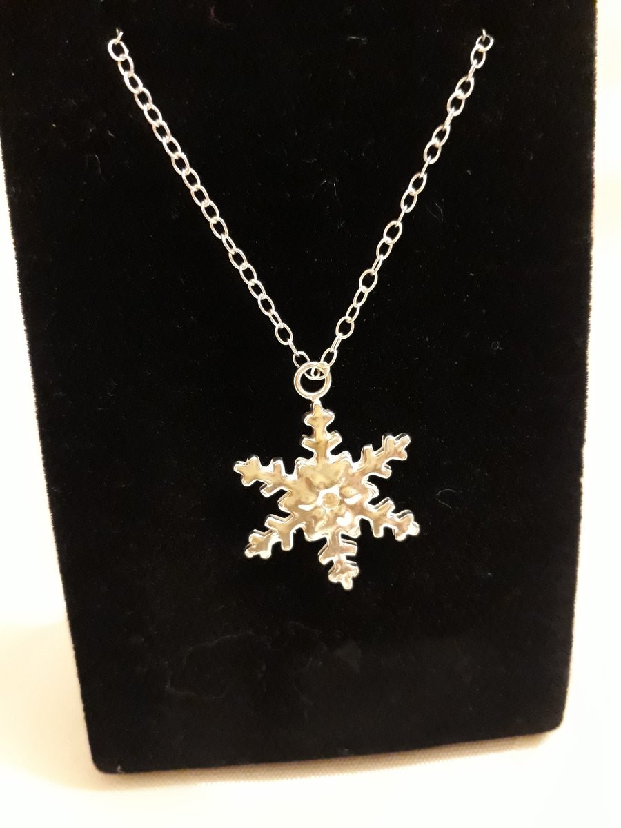 Snowflake Necklace 