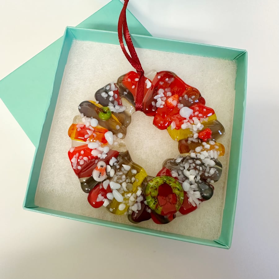 Red Christmas Tree Wreath Decoration