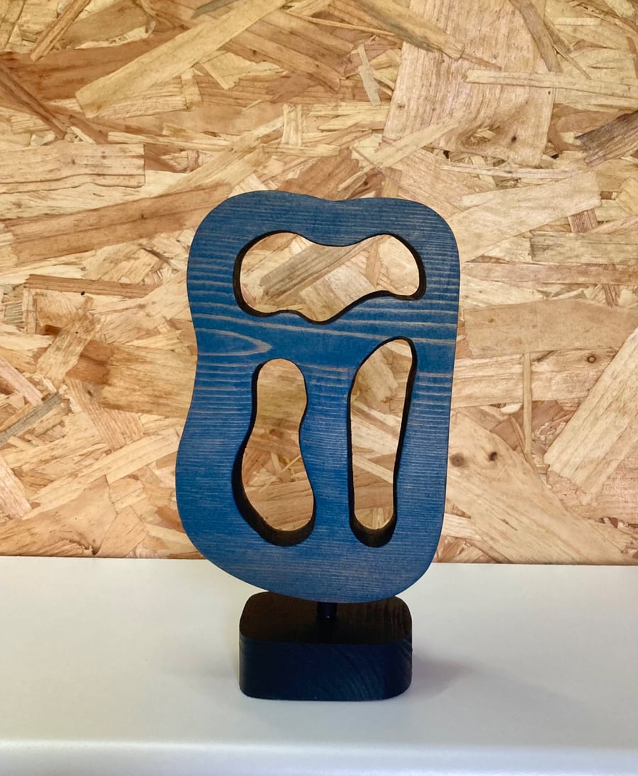 "Observer" - abstract wooden sculpture 