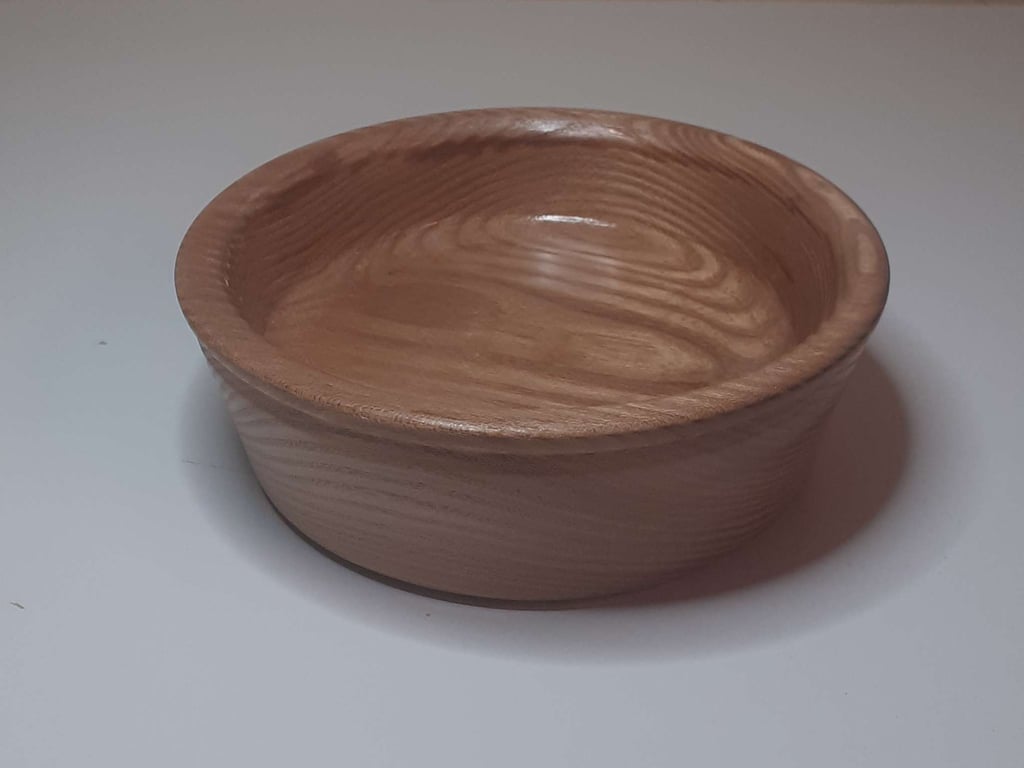 Elm Wood Bowl – Natural Grain Decorative Dish