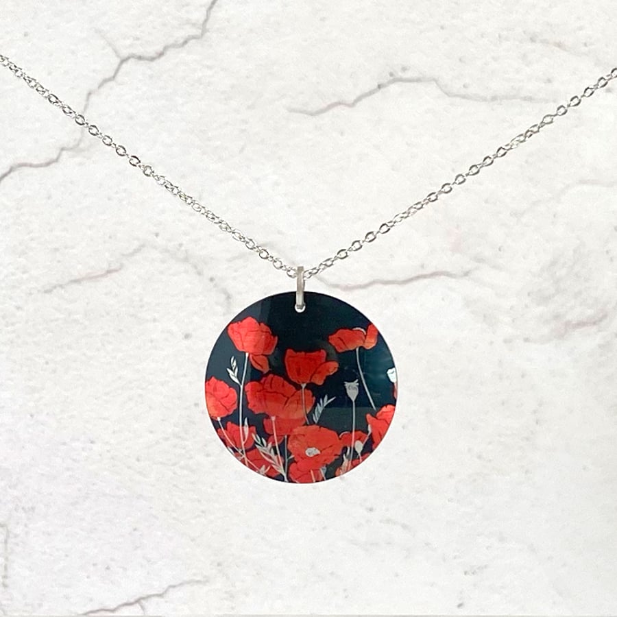 Poppy necklace, 32mm floral disc pendant with red poppies. (644)