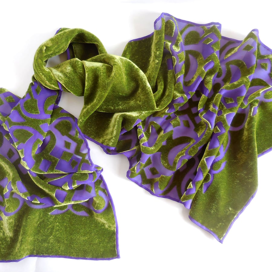 Limited Edition silk viscose devoré velvet scarf 