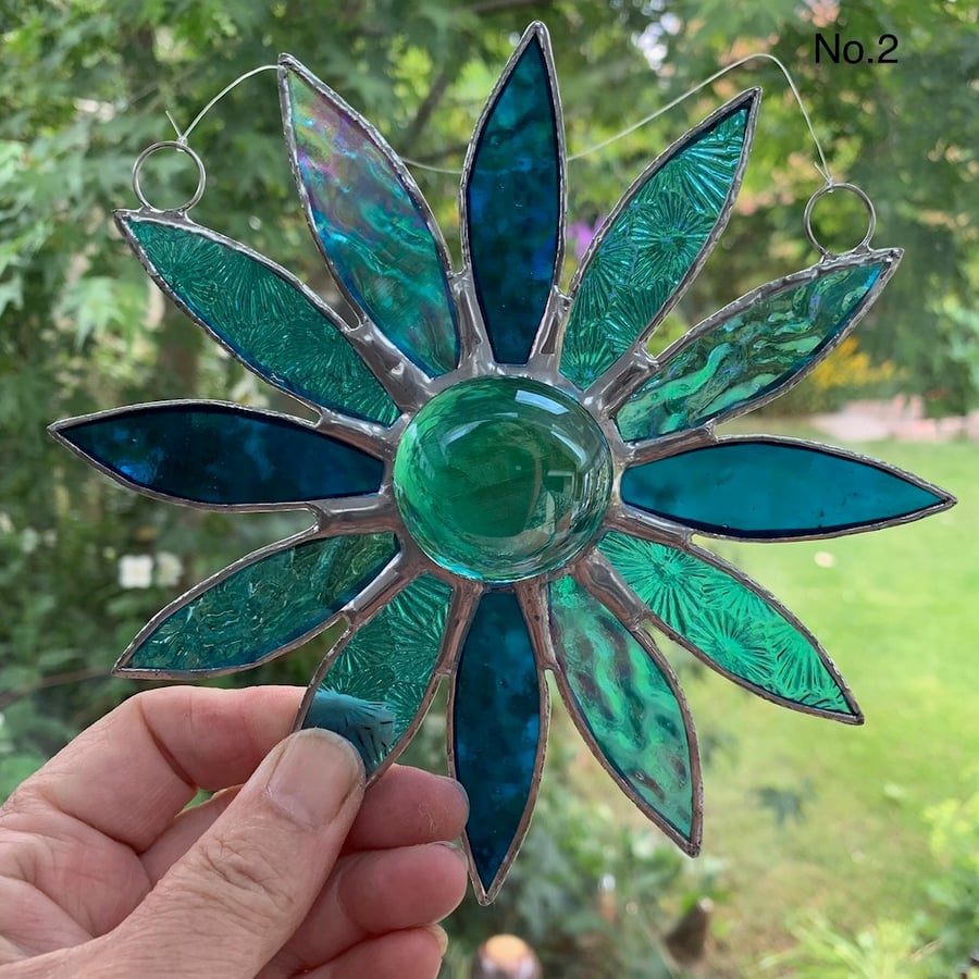 Stained Glass Daisy Suncatcher Handmade Hanging Decoration - Turquoise No.2