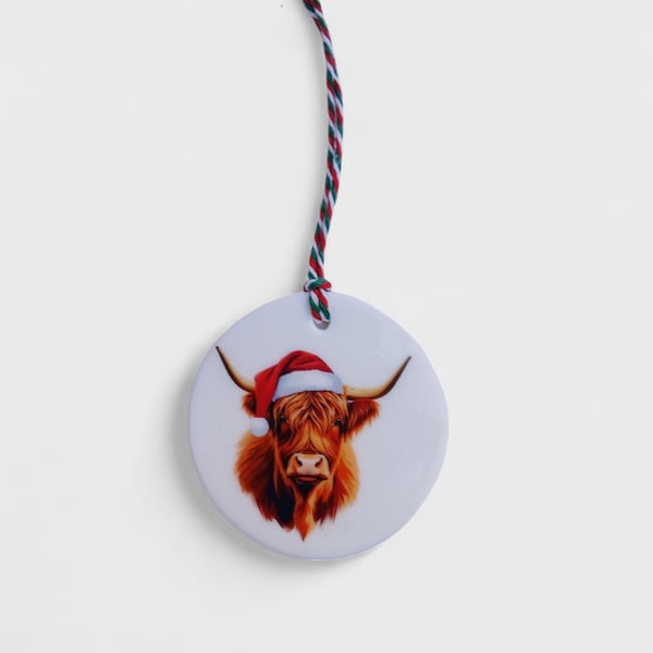 Festive Highland Cow Round Ceramic Christmas Decoration Tree Ornament