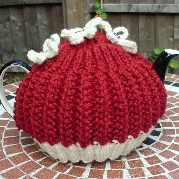  Knitted Tea Cosy