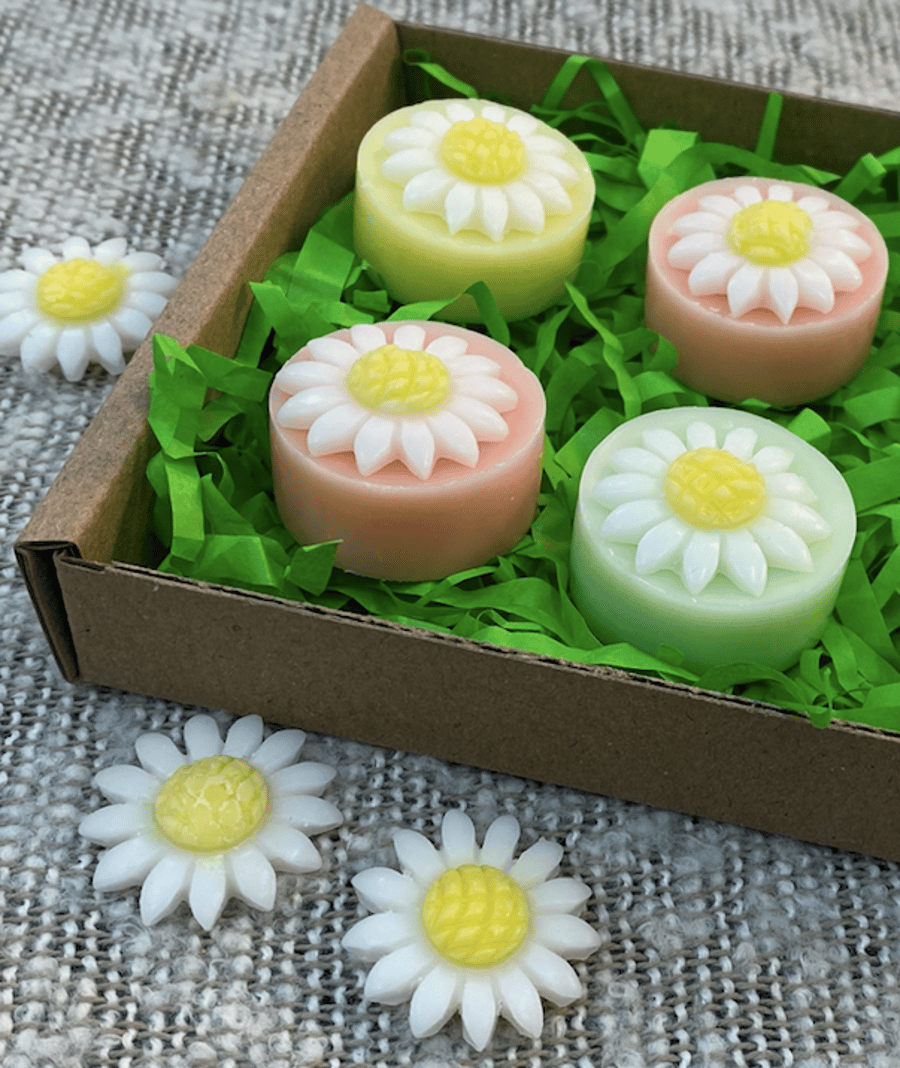 Handmade Daisy Shaped Soy Wax Melts Artisan Gift