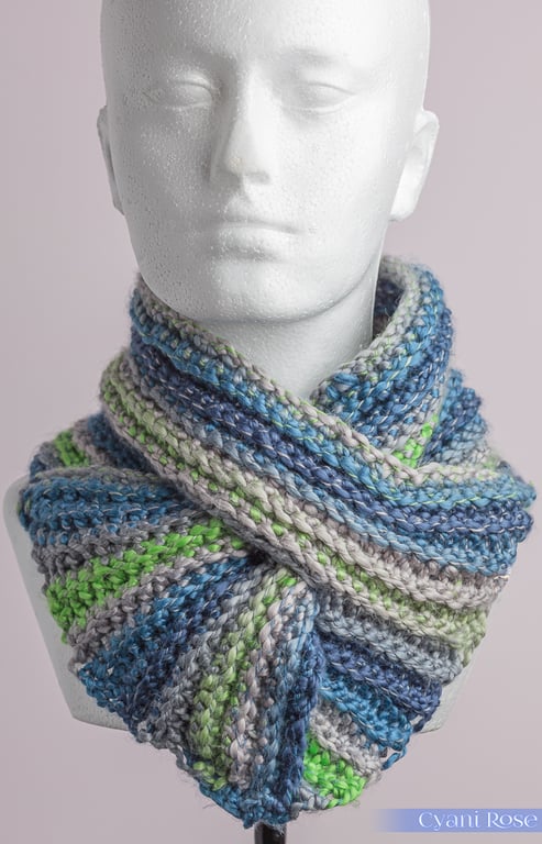 scarf neckwarmer cowl Crochet snuggly cosy vegan handmade 