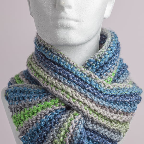 scarf neckwarmer cowl Crochet snuggly cosy vegan handmade 