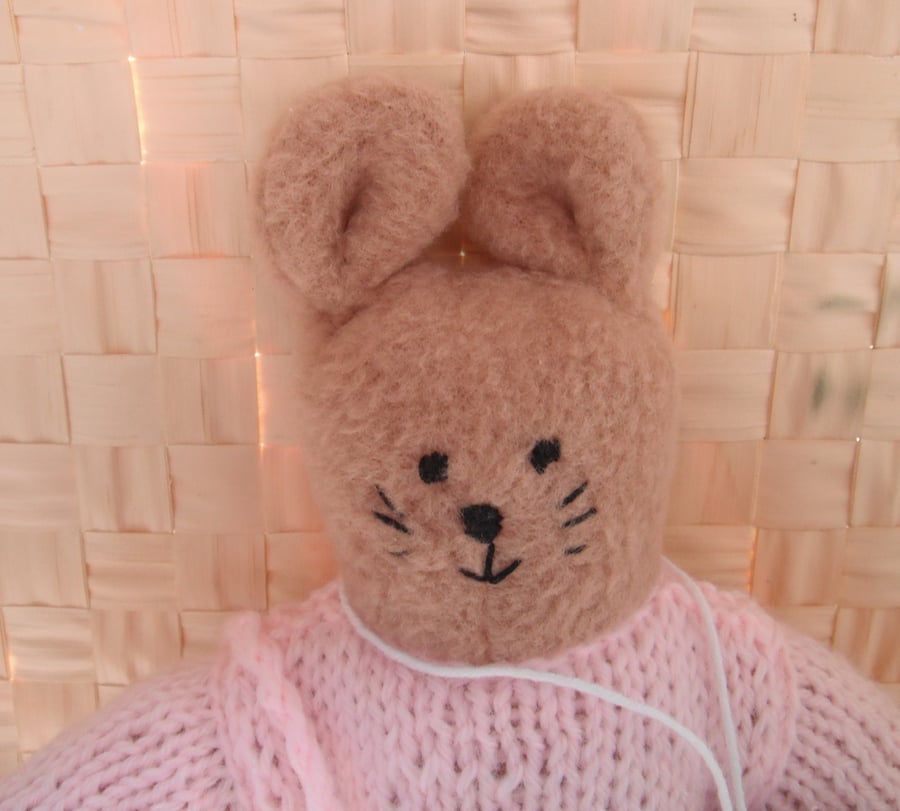 Molly Mouse Fleecie Pet