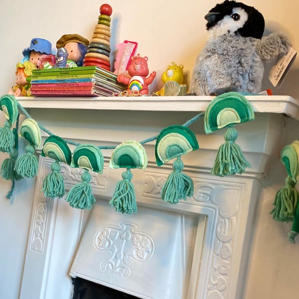 RAINBOW GARLAND BUNTING