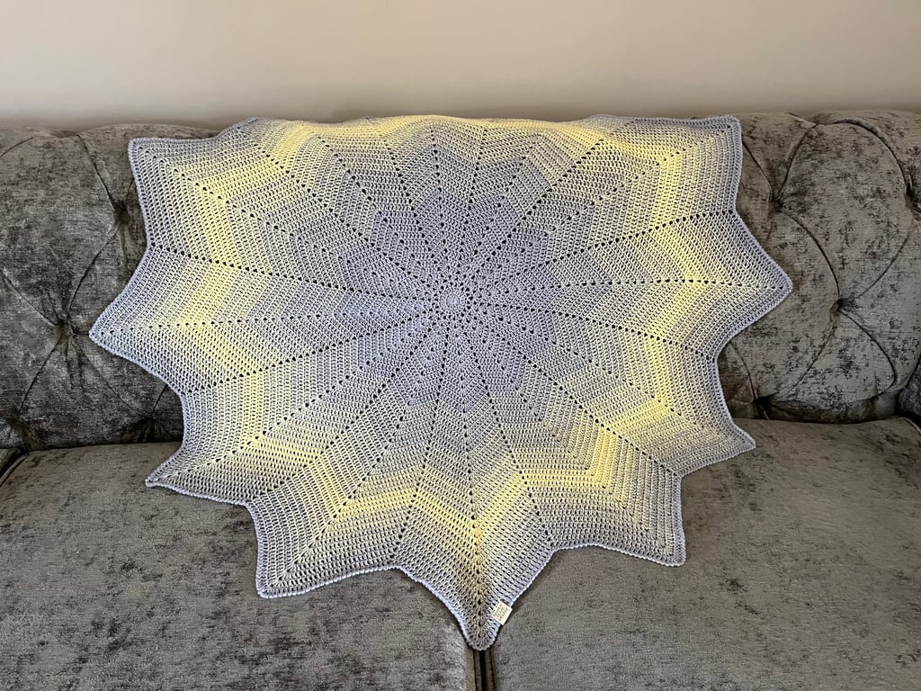 Grey and lemon crocheted baby blanket, unisex baby blanket, baby gift idea