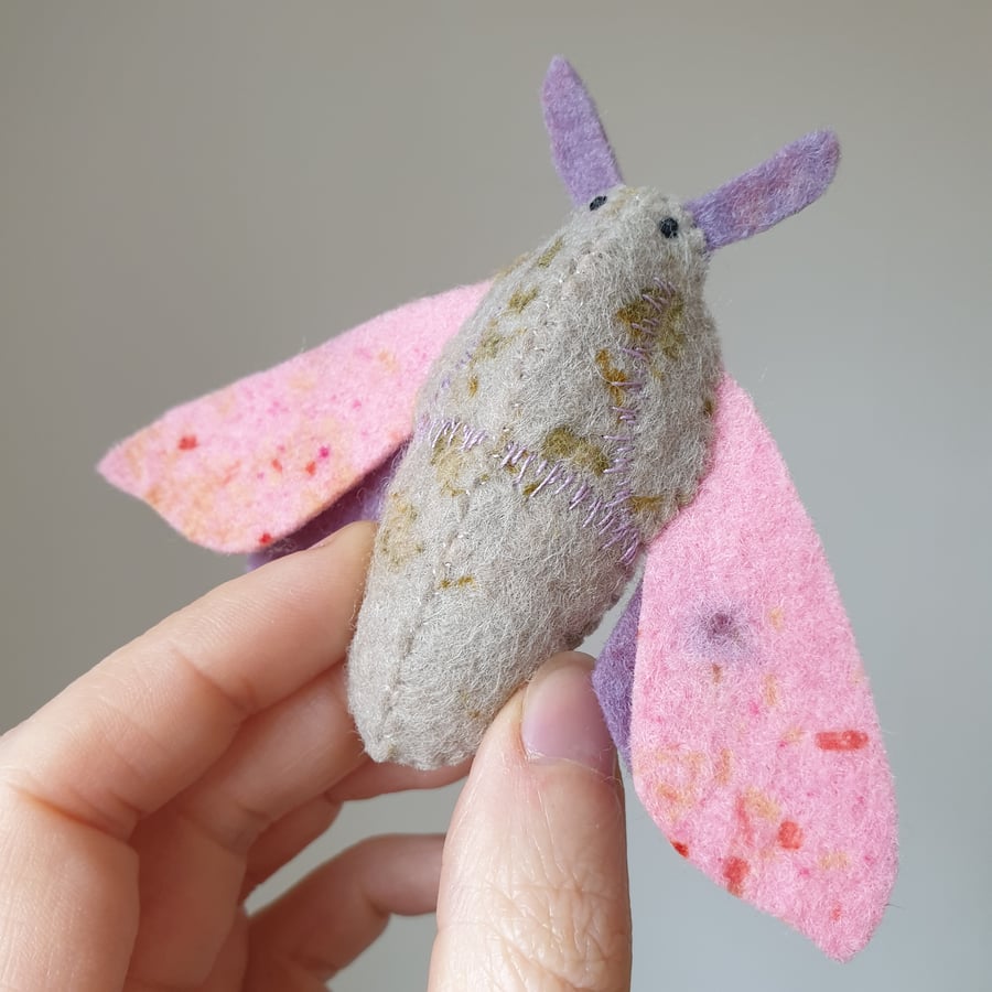 Naturally Dyed Felt Light & Shade Moth – Pink Moon