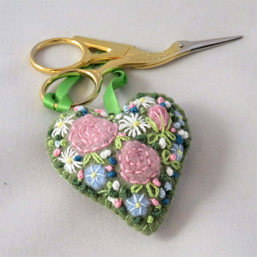 Pink roses embroidered Scissor Keeper