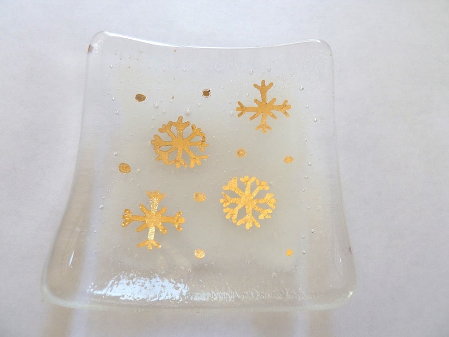 fused glass snowflake bowl