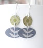 Flower earrings in lime and grey - Image 1
