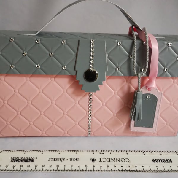 Fabulous 'Quilted' Long Handbag Style Gift Box in tones of pink and grey
