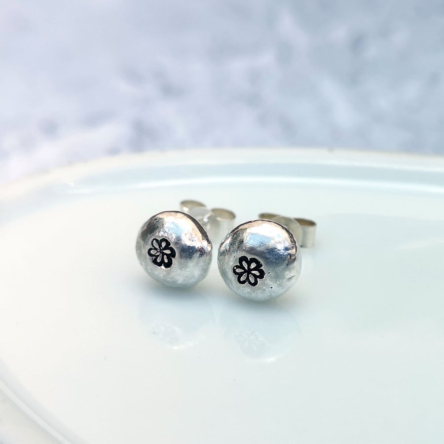 Sterling Silver Flower Stud Earrings - STUD137