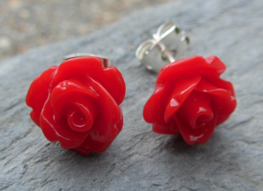 Red Rose Silver Studs